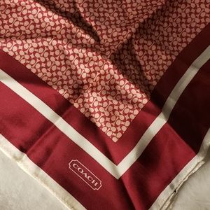 Coach NWOT Silk Signature C Scarf